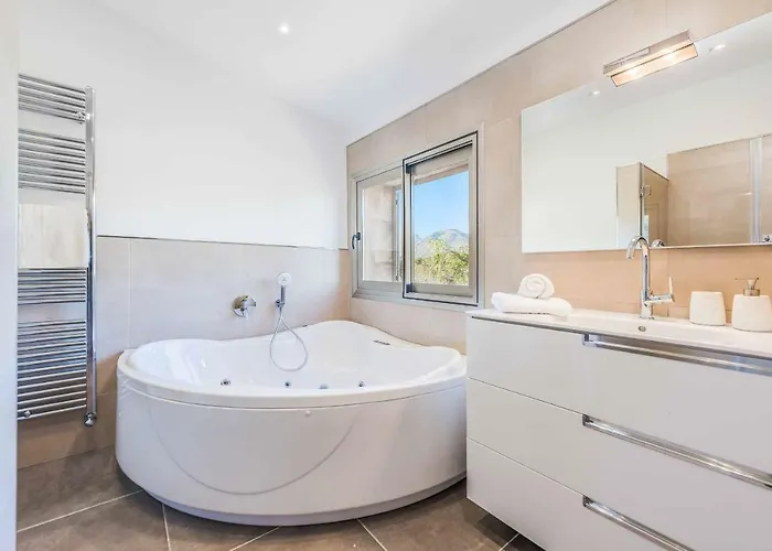 Melis Dos פוינסה