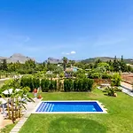 Melis Dos Villa *